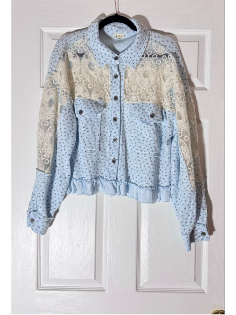 Women's Pol Floral Button Down Shirt, Size M, Blue and White - Picture 4 of 7